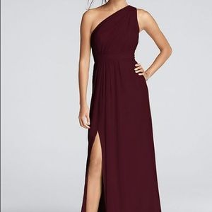 Long One shoulder crinkle chiffon dress